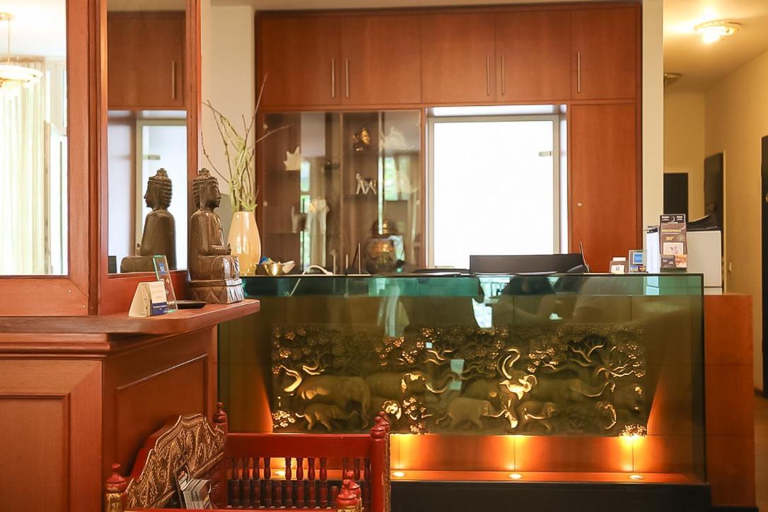 Royal Inn Koln Bagian luar foto
