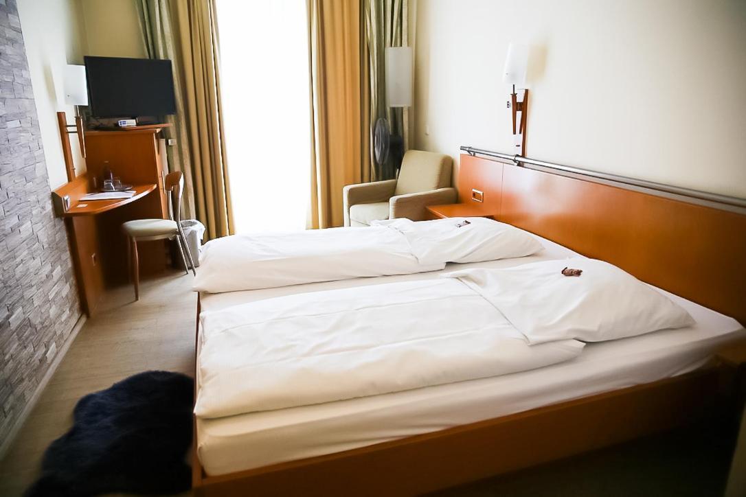 Royal Inn Koln Bagian luar foto