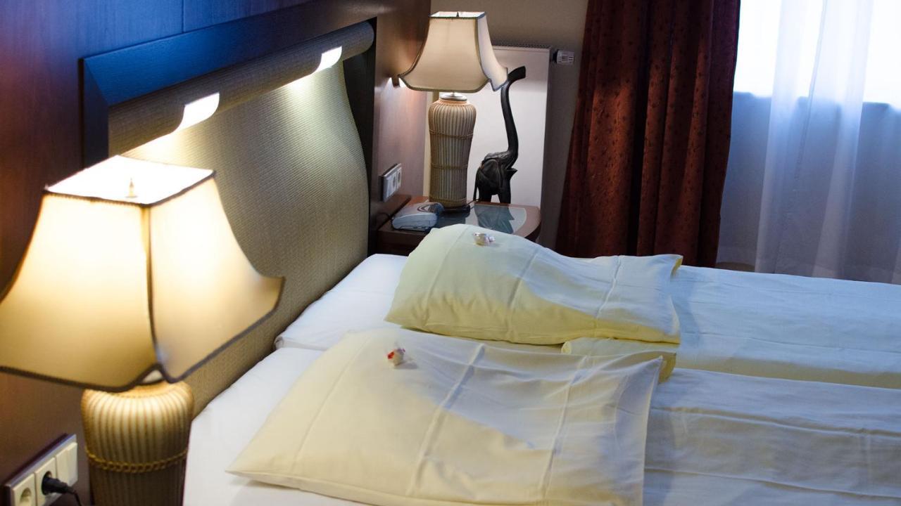 Royal Inn Koln Bagian luar foto